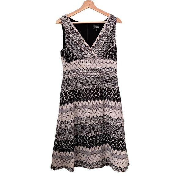 Adrianna Papell Pattern Sheath Mini Dress in Black and White Size 12 - Picture 4 of 16